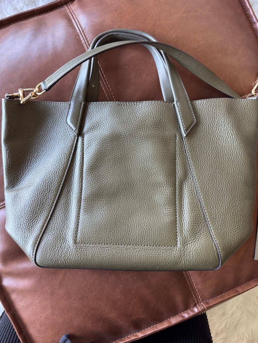 Michael Kors Olive Green Pebbled Leather Drawstring Shoulder Bag - Picture 4 of 9